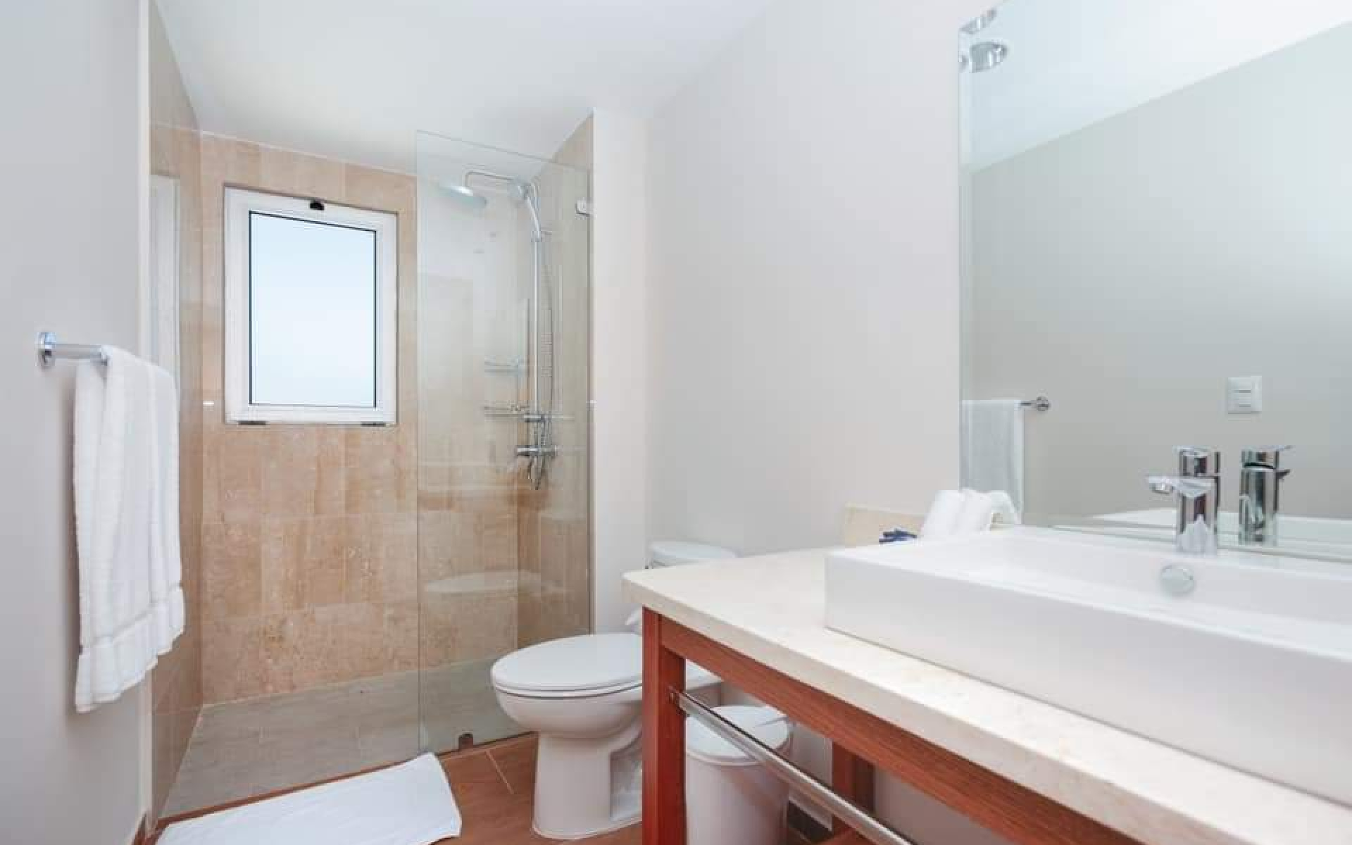 3 Habitaciones Habitaciones, ,3 BathroomsBathrooms,Apartamento,Alquiler,1055